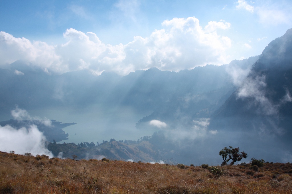 From_afar,_the_crater_of_Rinjani_looks_beautiful_and_unspoilt