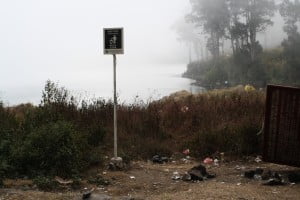 Rubbish_at_the_Danau_Segara_Anak_campsite