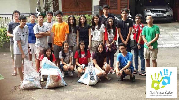Grade 10 Cleanup on Cipete Raya