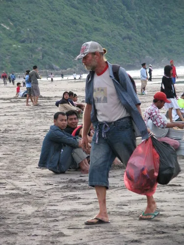 Lombok' Clean Up Hero