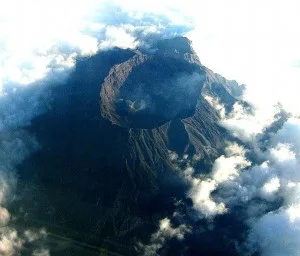Mount_Raung_Wikipedia