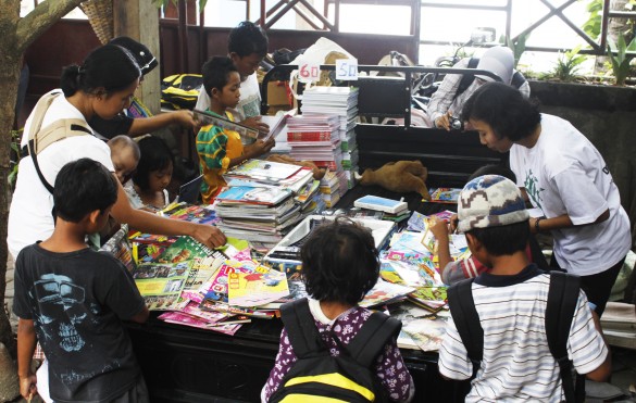 One of HUB for Cyclist's programmes, Ijolan Market