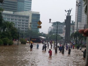 Flooding in jakarta, jakarta sea wall needed