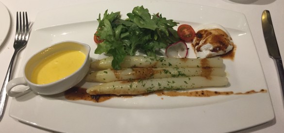 White Asparagus and Poach