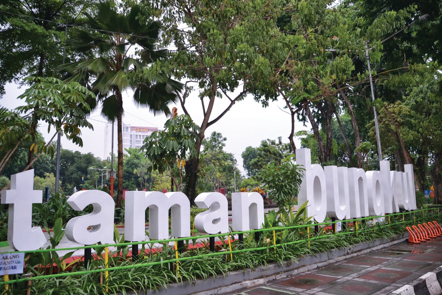 Letak Taman Wisata Kayoon Surabaya