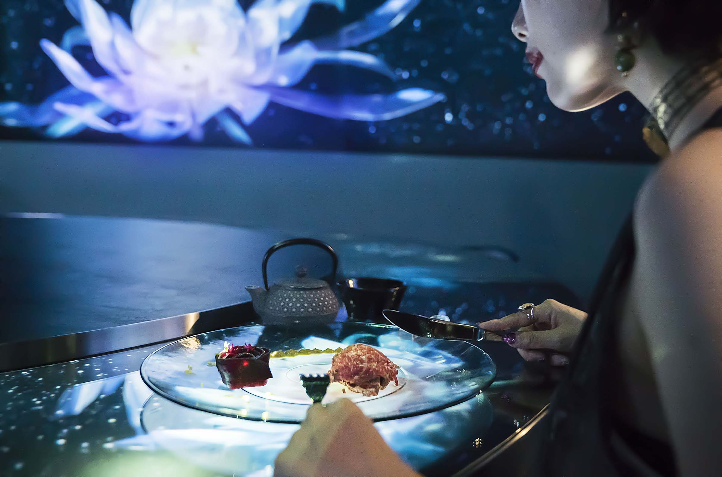immersive dining room experiences