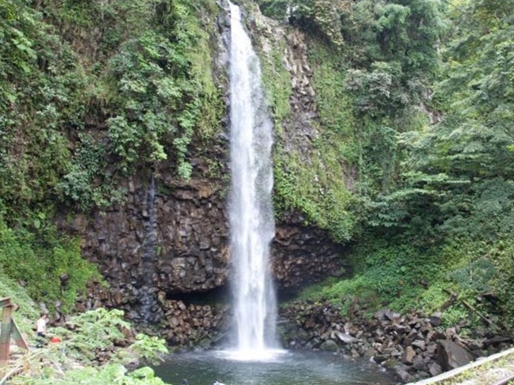 Anai Lembah Valley Waterfall