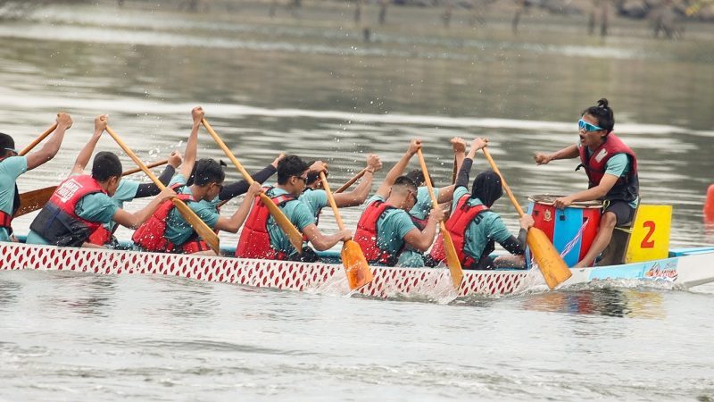 Hundreds Compete in Fourth Jakarta Dragon Boat Festival