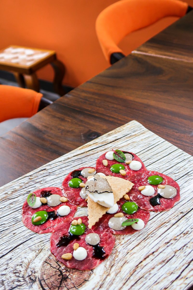 Carpaccio di Manzo con Gelato al Parmigiano e Tartufo