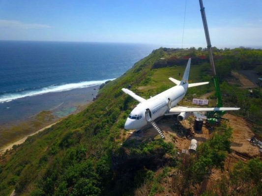 from-an-abandoned-plane-to-a-luxury-villa-in-bali