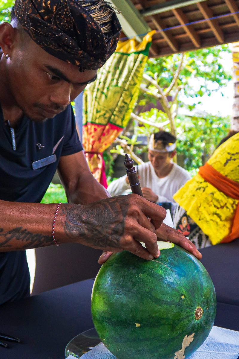 Fruit art carving with Bli Jinggo