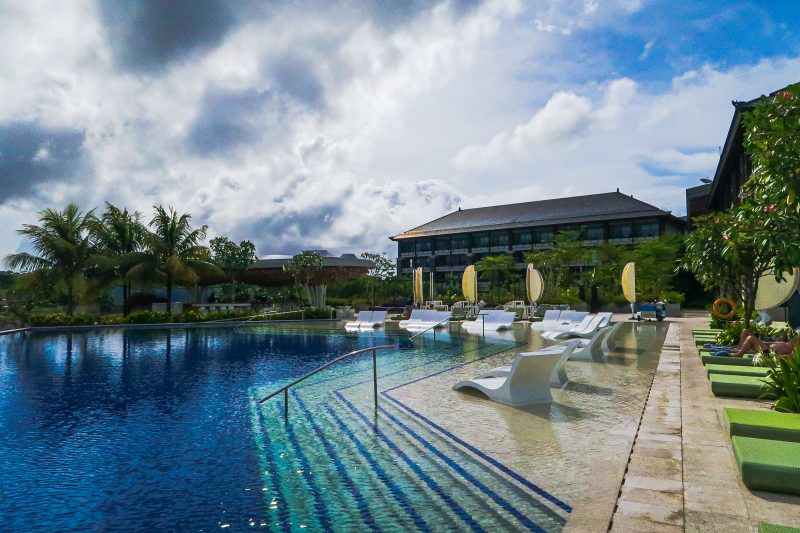 Renaissance Bali Nusa Dua Resort's swimming pool