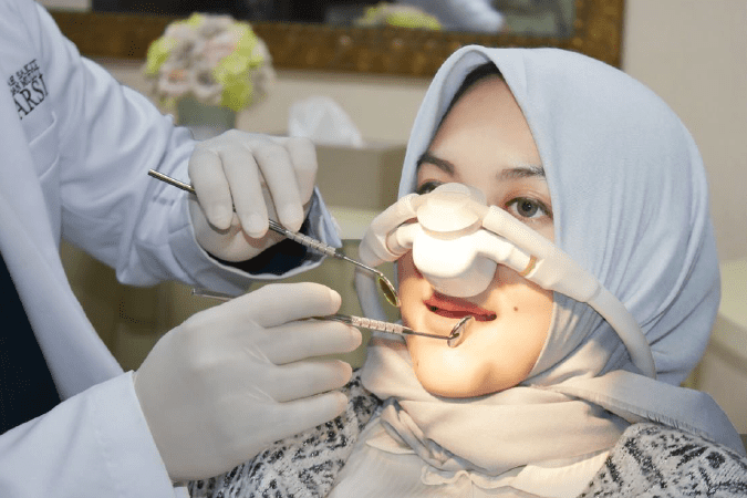 YARSI Dental Treatment