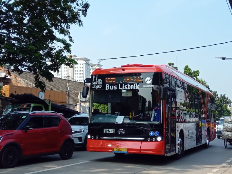 DKI Jakarta Prepares 100 Electric Buses Due to Air Pollution