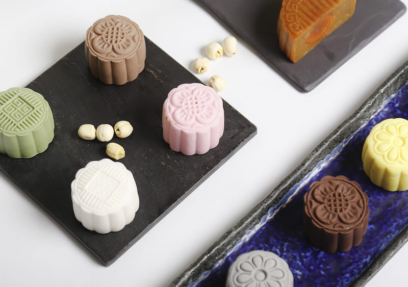 Indulge in the Pullman Jakarta Indonesia's Mid-Autumn Festival Mooncakes