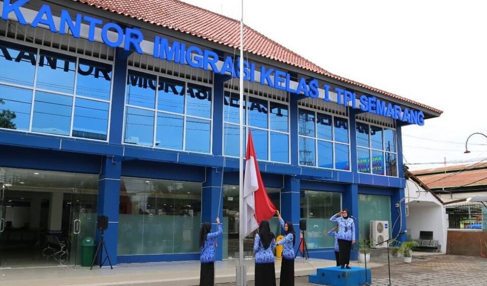 Semarang Immigration Office Launches Mobile Service Program for Foreigners