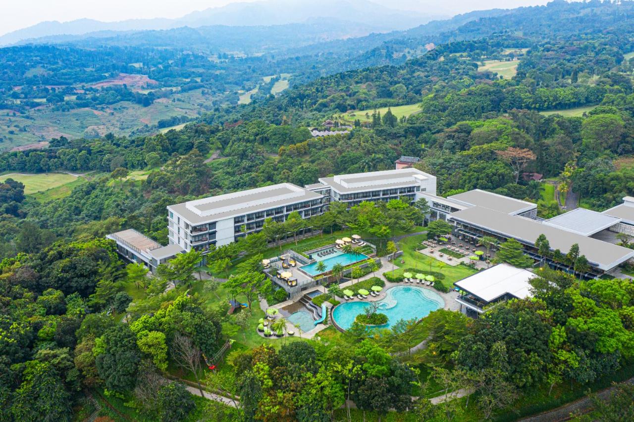 Royal Tulip Golf Resort Gunung Geulis