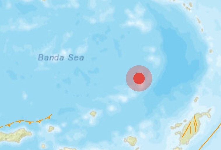 Banda Sea Shakes with 192 Aftershocks Following 7.2 Magnitude Earthquake