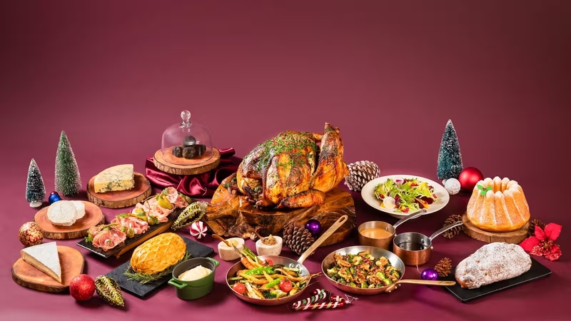 Festive Dining and Handcrafted Hampers at Mandarin Oriental, Jakarta