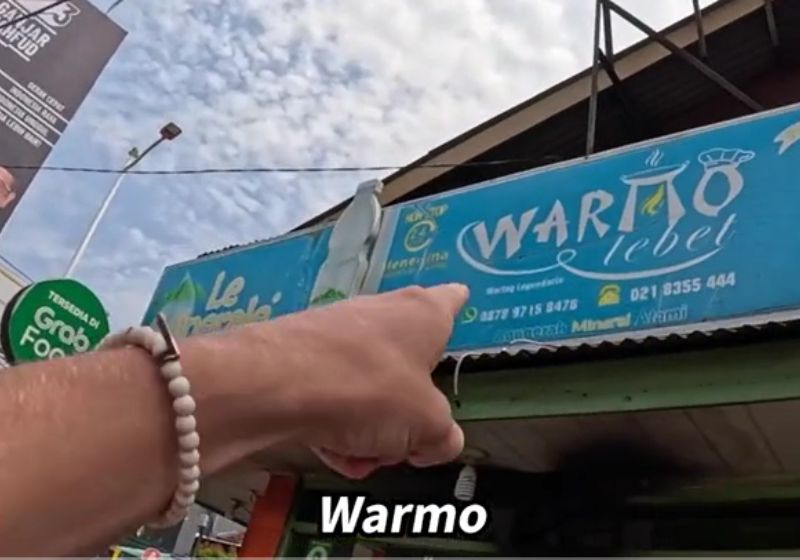 American Content Creator Stunned by the "Affordable" Fare at Jakarta's Warteg