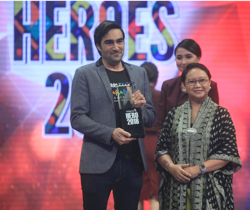Harapan Project won the “Hero 2018” award on the Kick Andy TV show