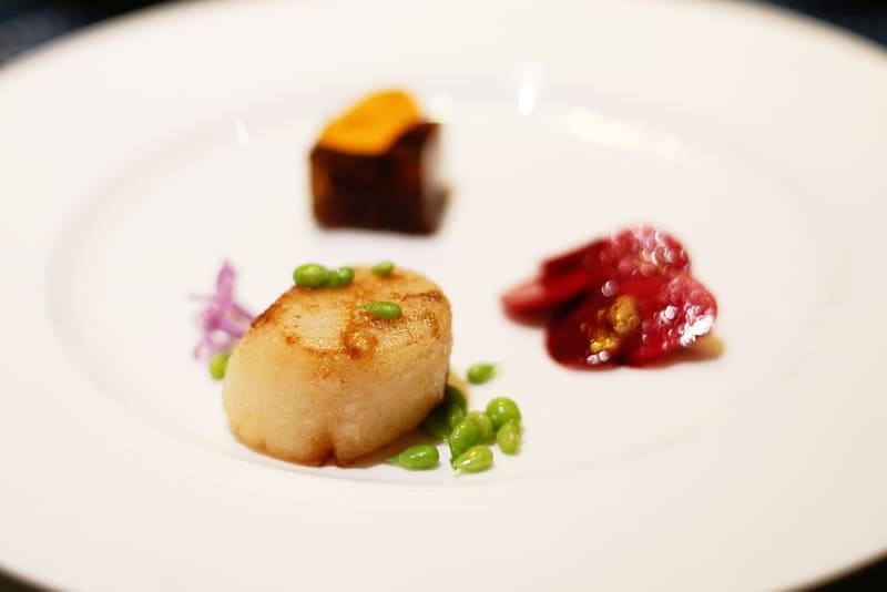Marinated Cherry Radish with Vinegar Sauce Chilled Jelly Fish Jelly Japanese Scallop with Snow Peas