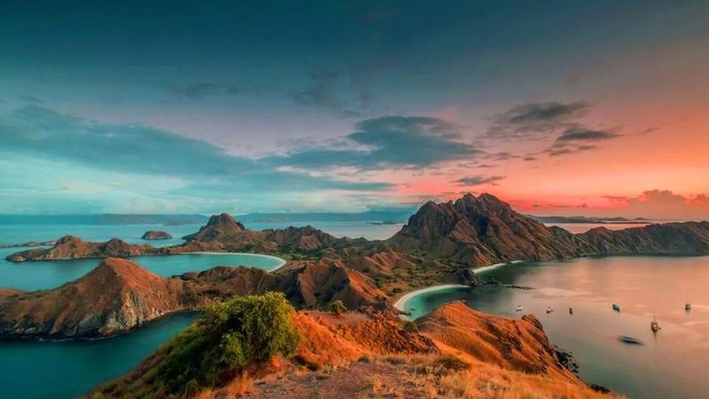 The Top Luxury Hotels & Resorts for Your Next Labuan Bajo Vacation
