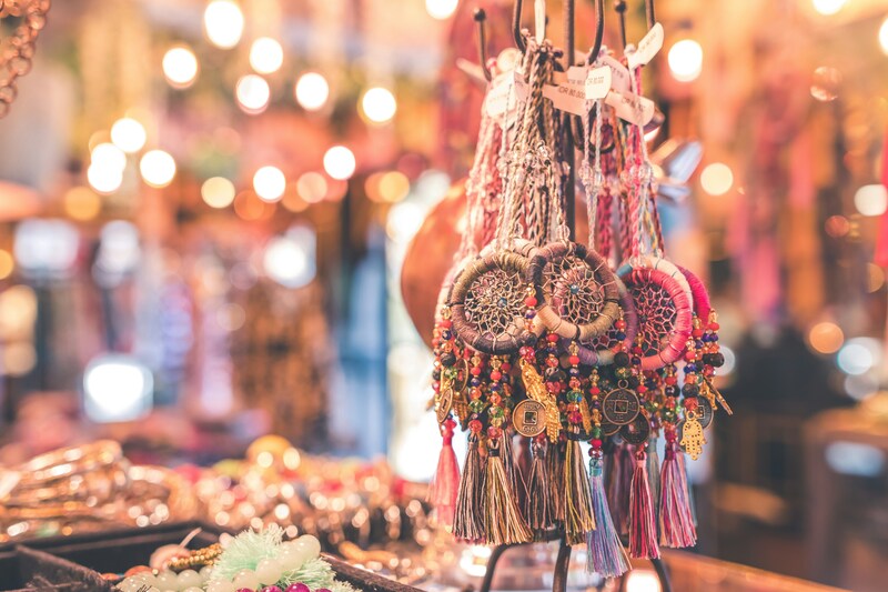 Shopping for Festive Gifts in Bali: From Artisans to Boutiques