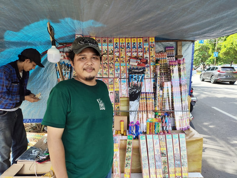 Welcoming 2025 with Lutfi, the Firecracker Seller