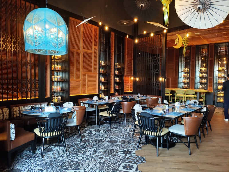 Joempa Restaurant - Hotel Indigo Bandung Dago Pakar