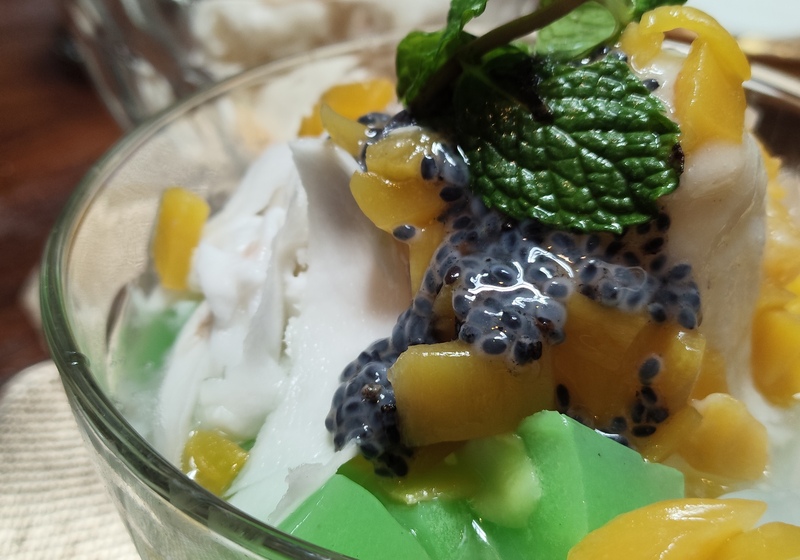 Shaved Ice Sirsak Kelapa Muda
