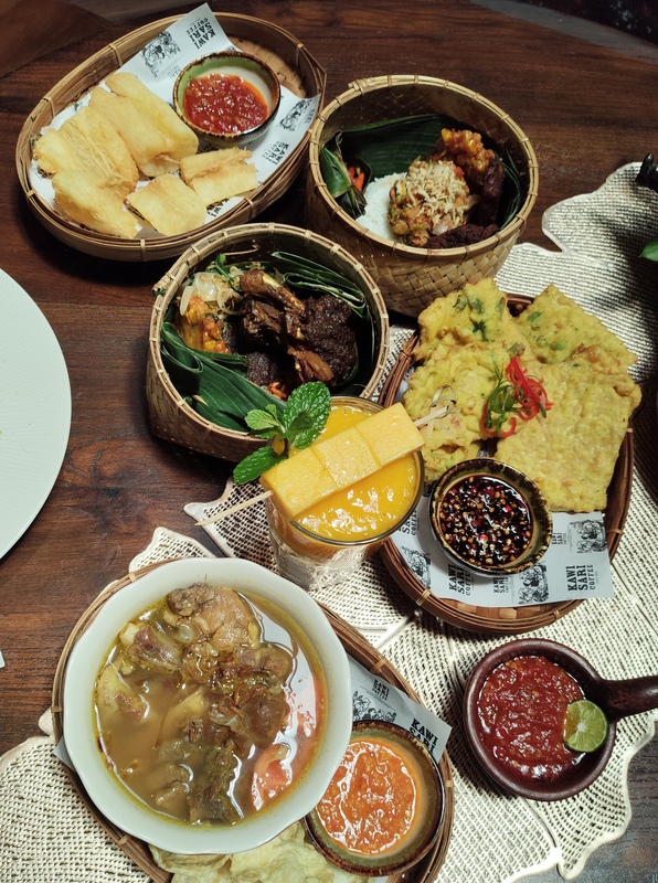 All the Favourite Dishes at Kawisari Menteng