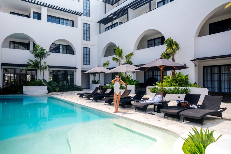The Swimming Pool