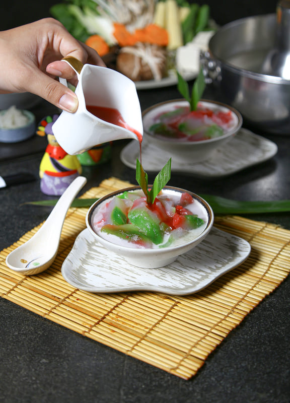 Selendang Mayang at Kahyangan Restaurant