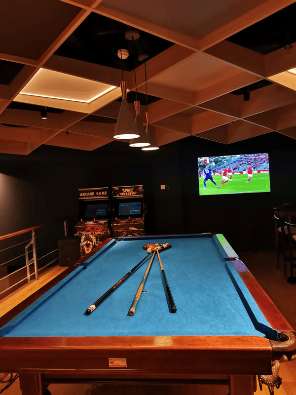 Western Sports Bar Vibe