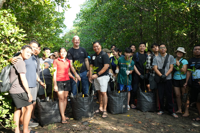 10,000 Mangroves For Indonesia