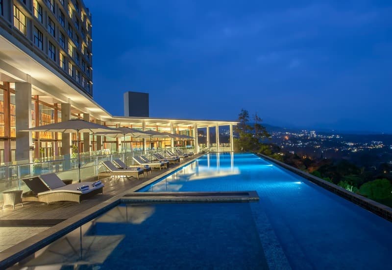 pool Swissbel Dago Bandung 