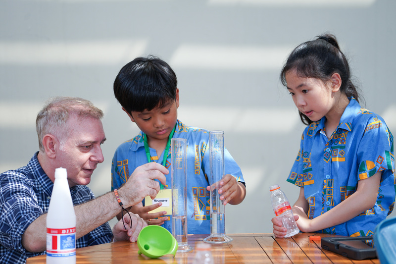 Year 4 Students Doing a School Project