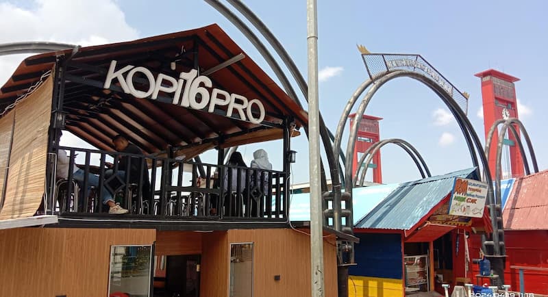 Kopi 16 Pro by the Musi Riverbank