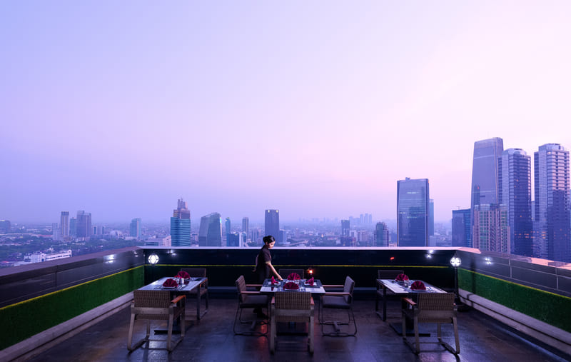 Enjoy Your Meal with a Breathtaking City View