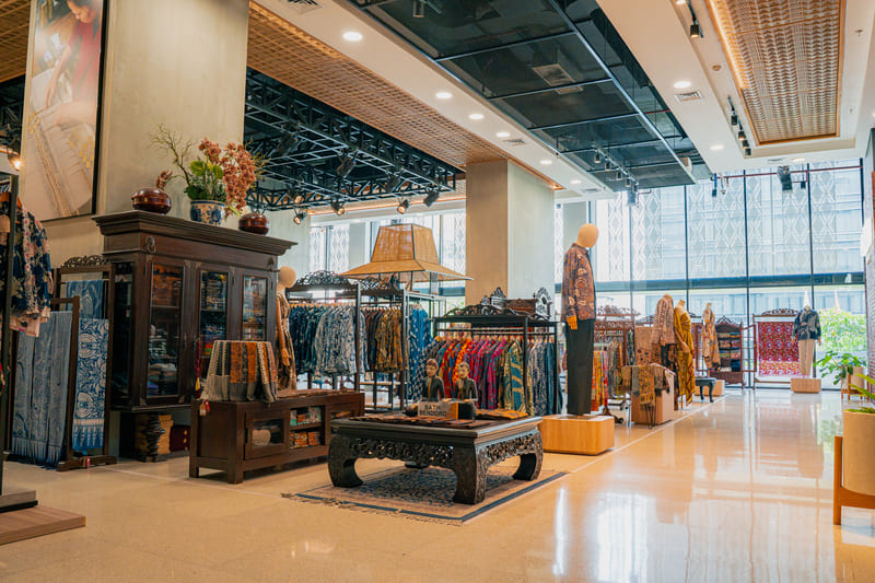 Inside Sarinah
