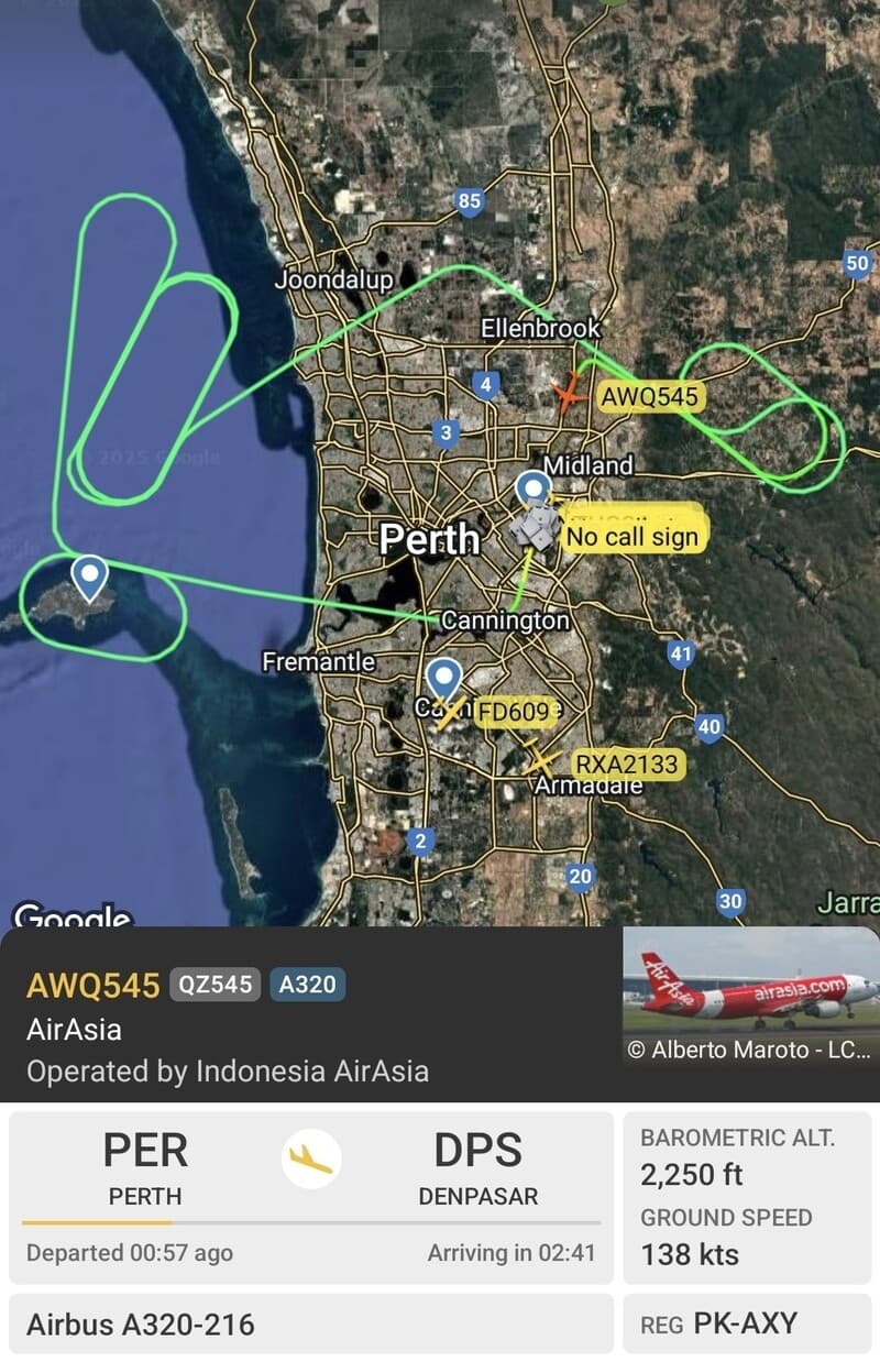 Bali-bound Aeroplane Turns Back to Perth