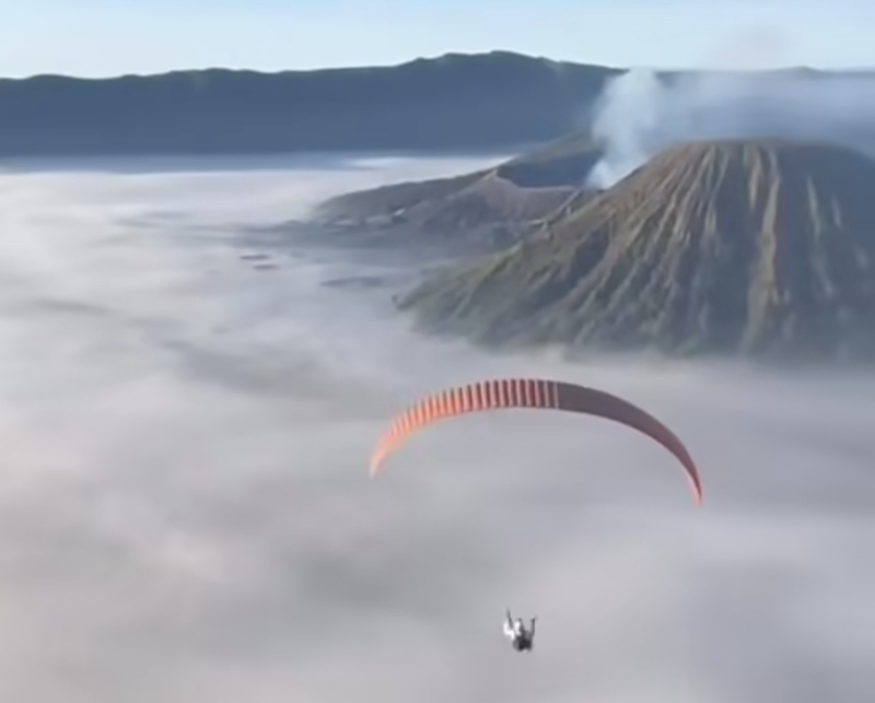 Foreign Tourist Caught Paragliding Over Mount Bromo, Breaching Conservation Rules