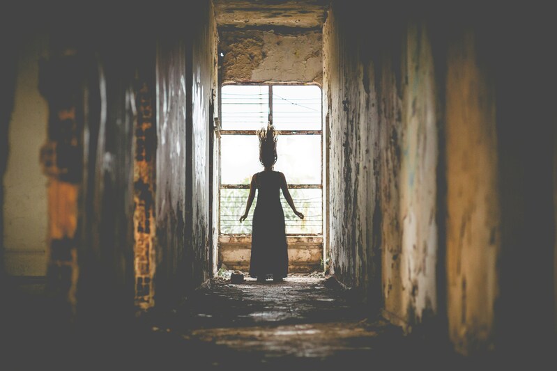 10 Indonesian Horror Stories, From Urban Legends to Viral Tales