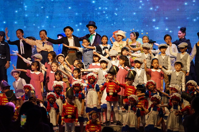 "Mary Poppins Jr." Musical by AIS Jakarta