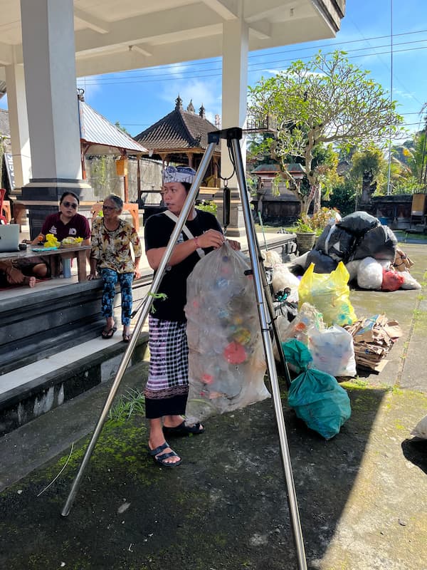 Hero of the Month: Banjar Pesalakan, Bali