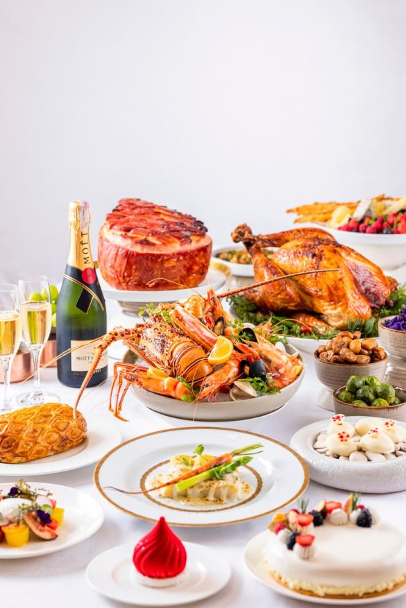 Extravagant New Year Eve Dinner at Lyon, Li Feng and MO Ba