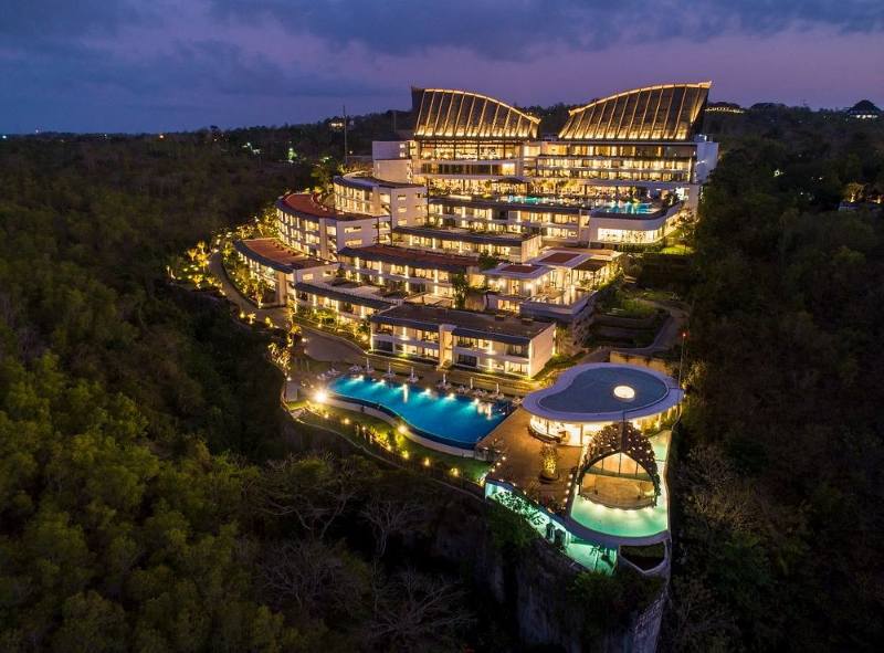 Renaissance Bali Uluwatu Resort Spa
