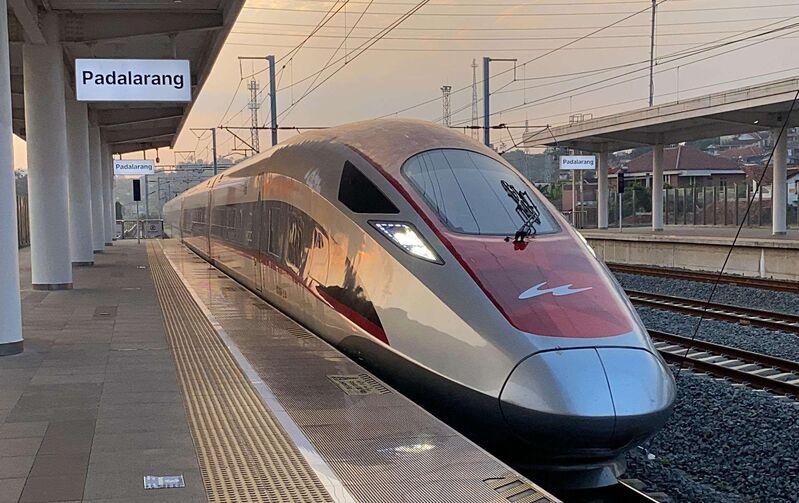President Prabowo Subianto Takes Responsibility for Whoosh High-Speed Train Debt