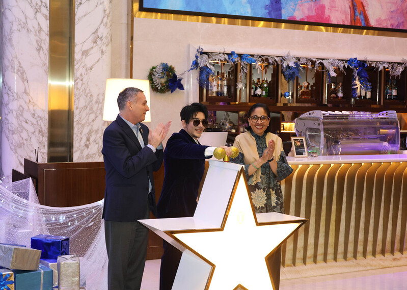 A Couture Christmas: Tex Saverio’s Visionary Tree Crowned by Rinaldy Yunardi at InterContinental Jakarta Pondok Indah